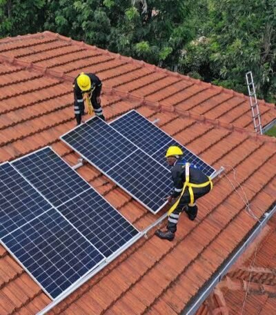 SunKing PowerHub Plus Residential Bundle