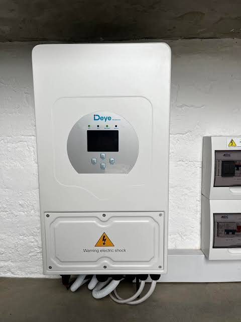 Deye RW-F10.6 10.64kWh Floor Standing Lithium Battery