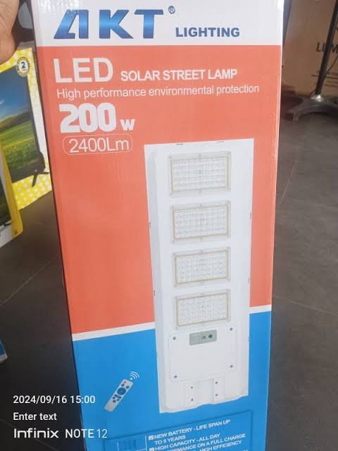 images19 AKT LED Solar Street Light 600W All-in-One integrated solar street light