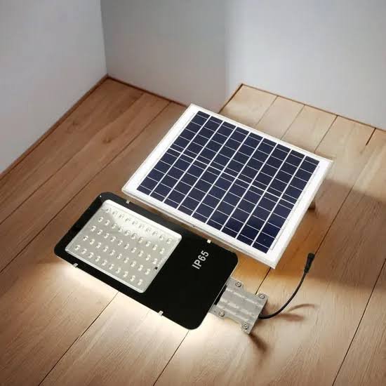 SUKHIG 800W Black Solar Street Light LED, remote control