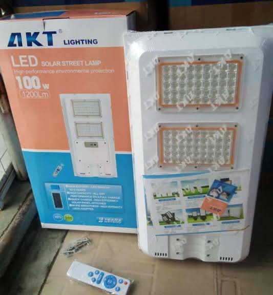 AKT LED Solar Street Light 180W All-in-One integrated solar street light